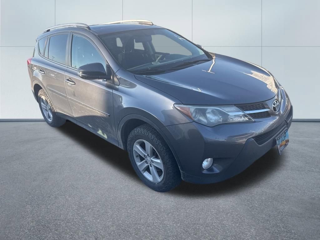 Used 2014 Toyota RAV4 XLE AWD/4WD image 3