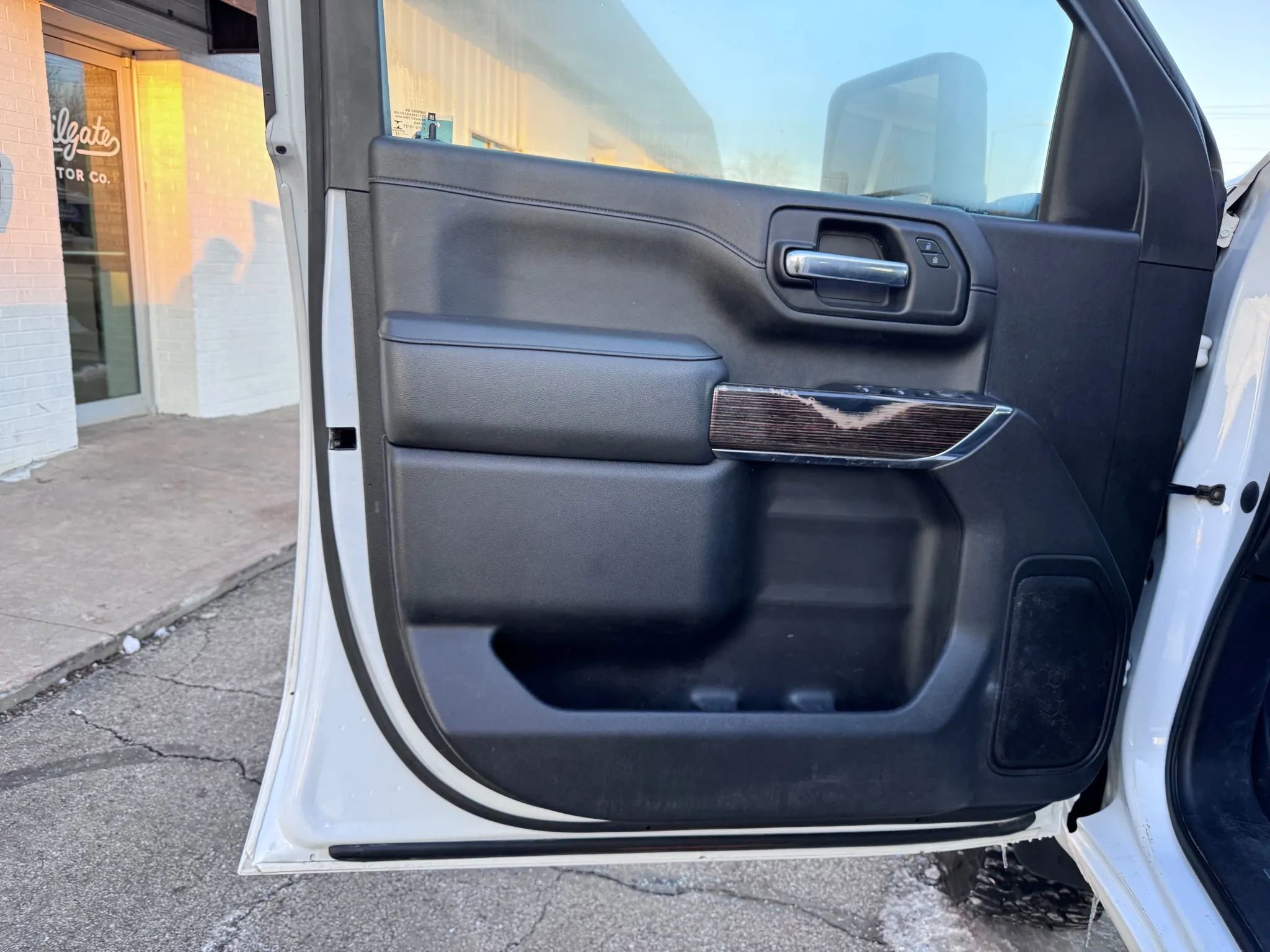 Used 2022 GMC Sierra 2500 SLE w/ SLE Convenience Package image 23