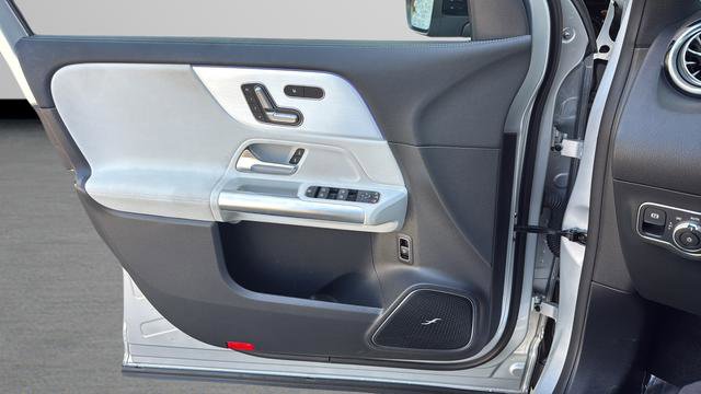 Used 2023 Mercedes-Benz GLA 35 AMG 4MATIC image 11