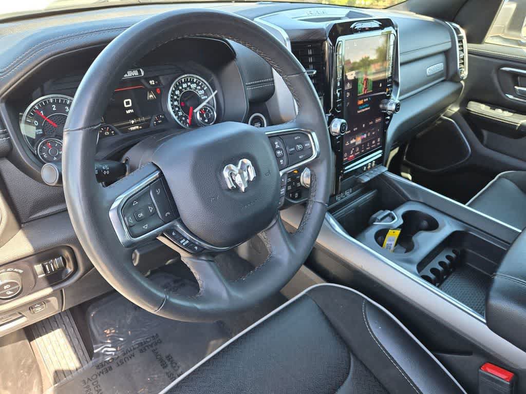Used 2025 RAM 1500 Laramie AWD/4WD image 10