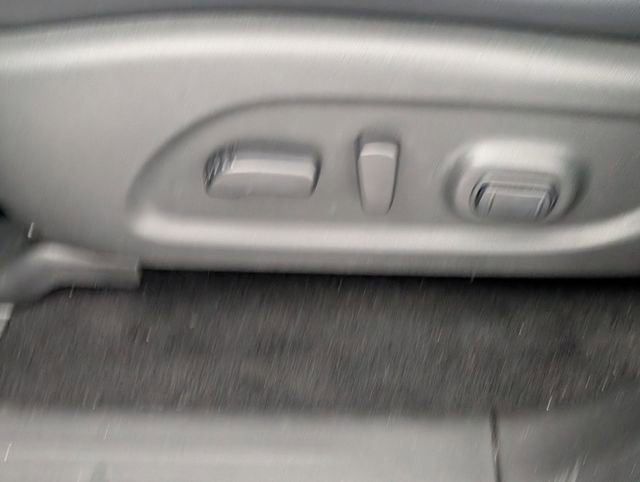 Used 2019 Nissan Pathfinder SL image 15