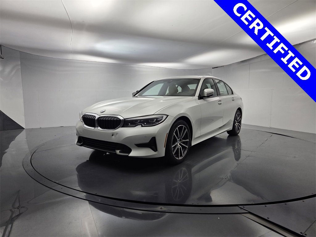 Used 2022 BMW 330i Sedan w/ Driving Assistance Package image 4