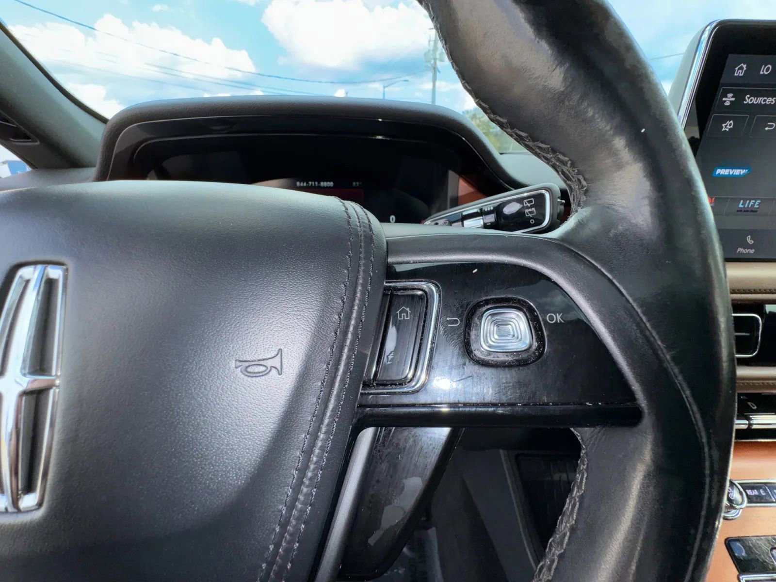 Used 2020 Lincoln Aviator Reserve w/ Equipment Group 201A image 22