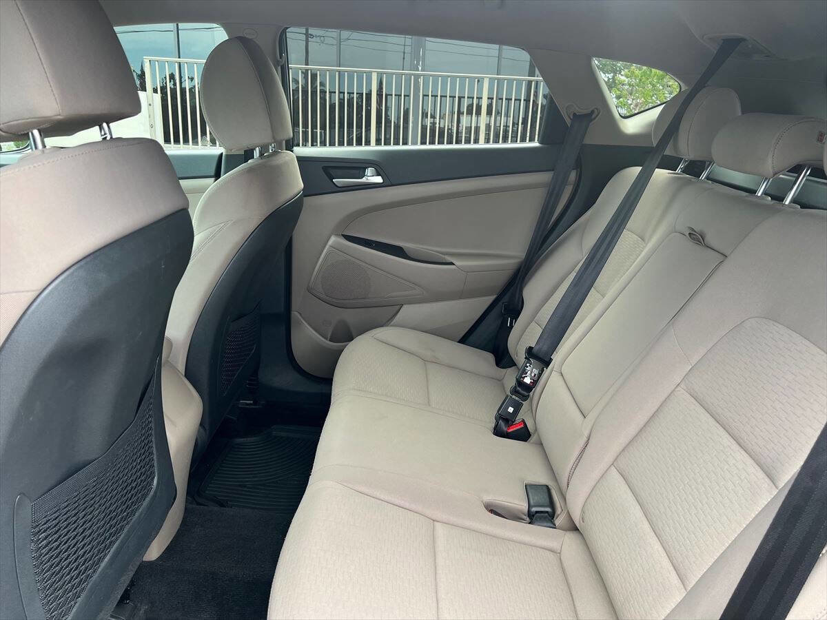 Used 2019 Hyundai Tucson SE image 9