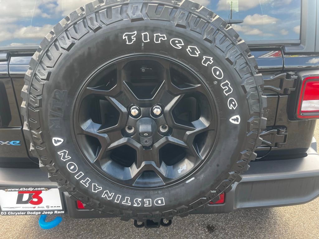 Used 2024 Jeep Wrangler Unlimited Rubicon 4xe image 35