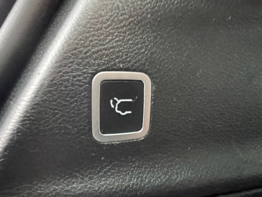 Used 2019 Chrysler Pacifica Touring-L Plus w/ Advanced Safetytec Group image 23