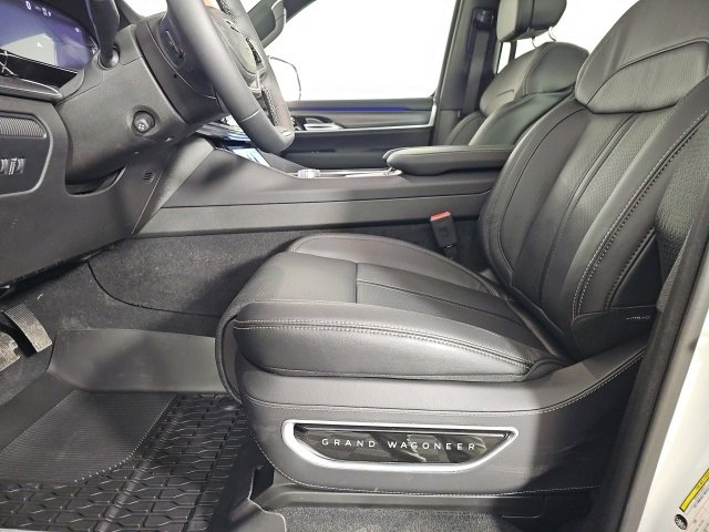 New 2026 Jeep Grand Wagoneer L Summit w/ Premium Group III image 12