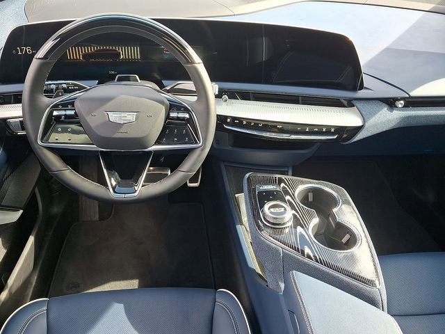 Used 2025 Cadillac Optiq Sport 2 AWD/4WD image 3