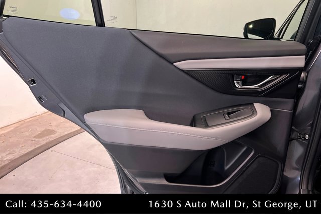 Used 2025 Subaru Outback Premium image 18
