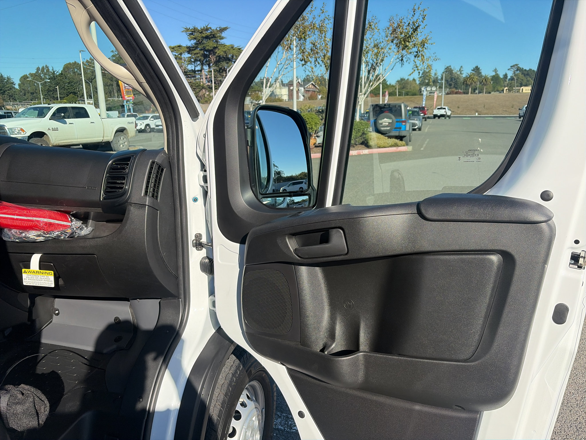 New 2026 RAM ProMaster 2500 w/ Convenience Group FWD image 16