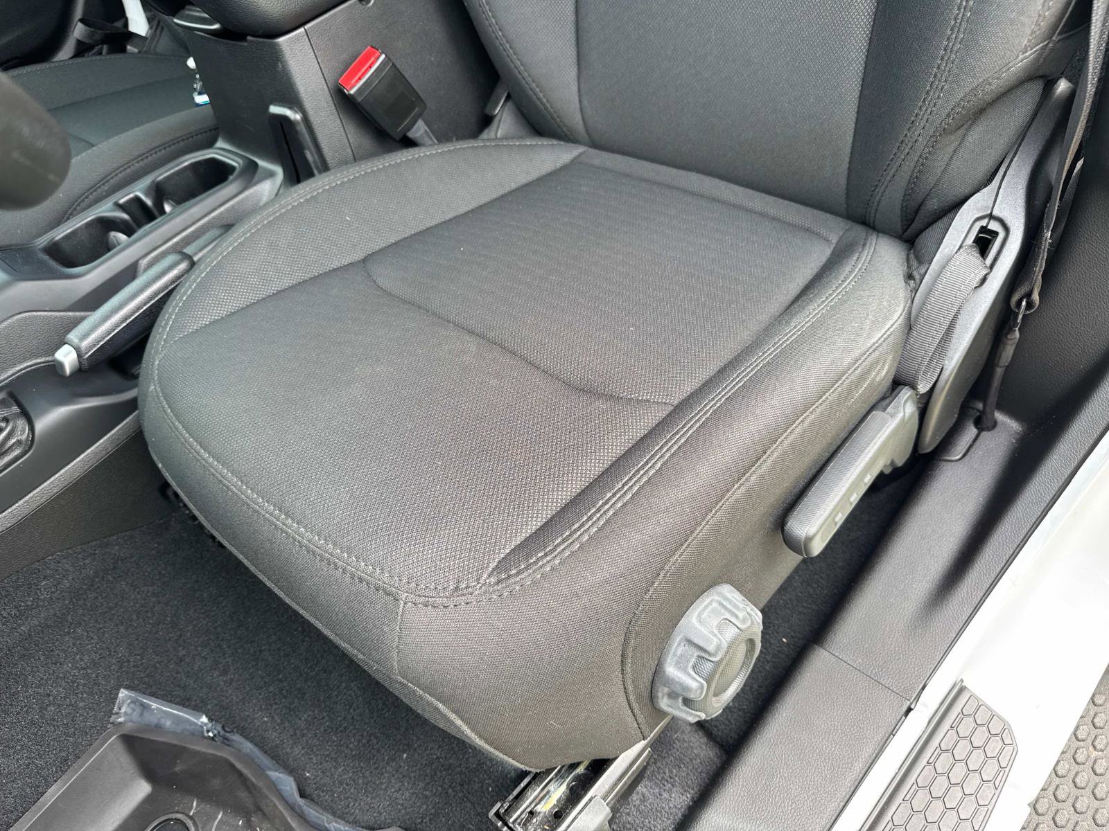 Certified 2022 Jeep Wrangler Sport image 13