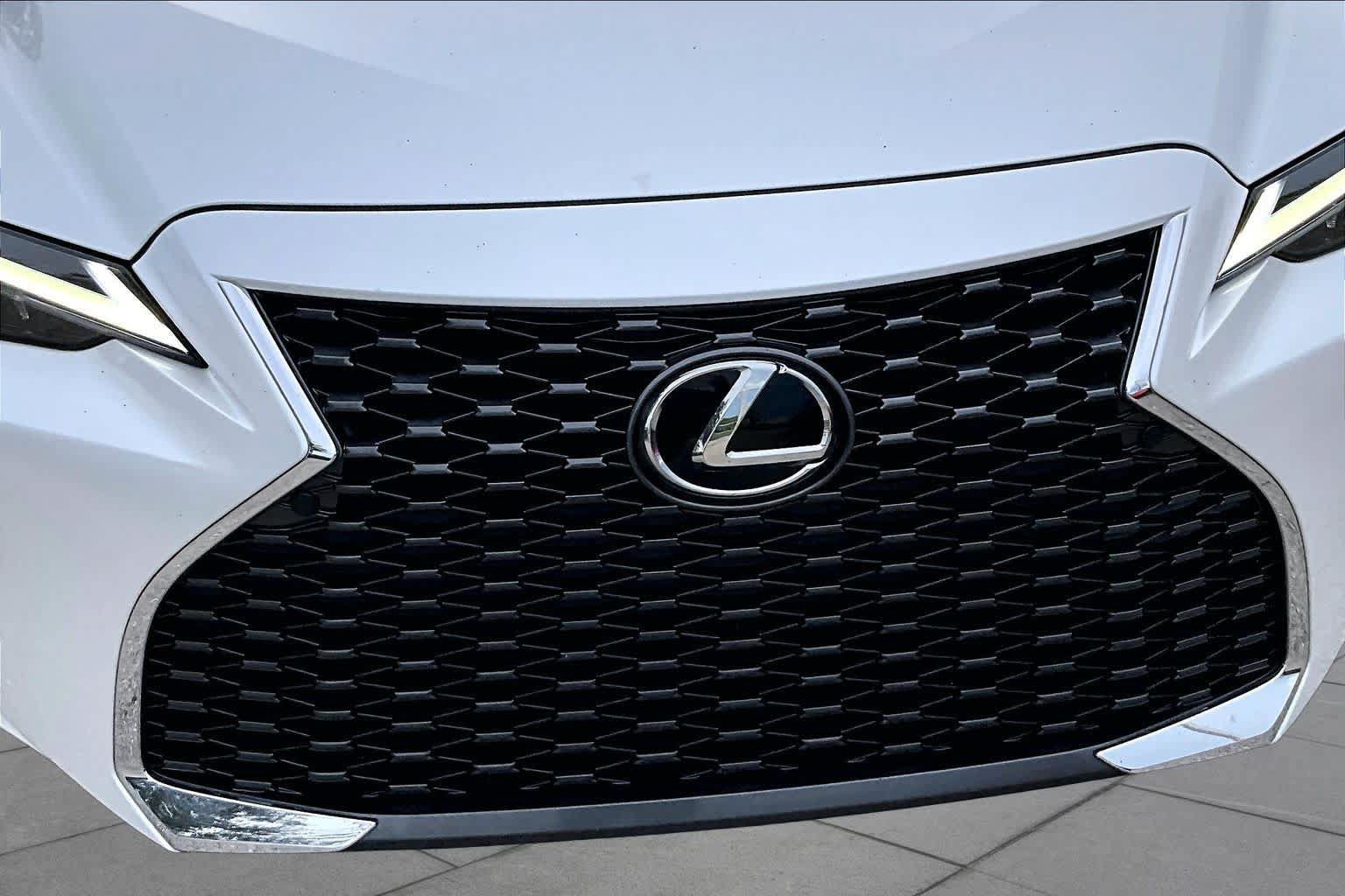 Used 2023 Lexus IS 300 w/ Premium Package RWD image 30