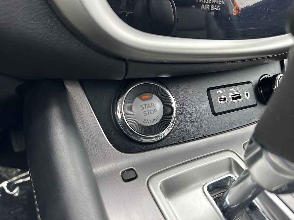 Used 2024 Nissan Murano SV w/ SV Midnight Edition Package FWD image 21