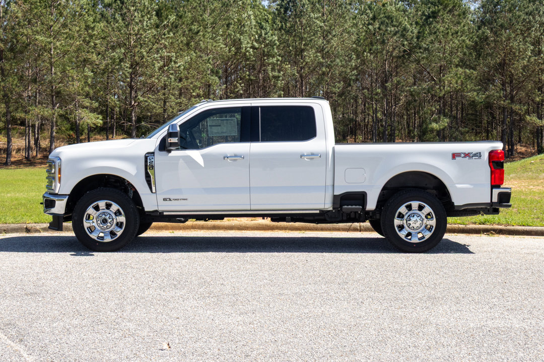 New 2025 Ford F250 King Ranch w/ Chrome Package AWD/4WD image 8