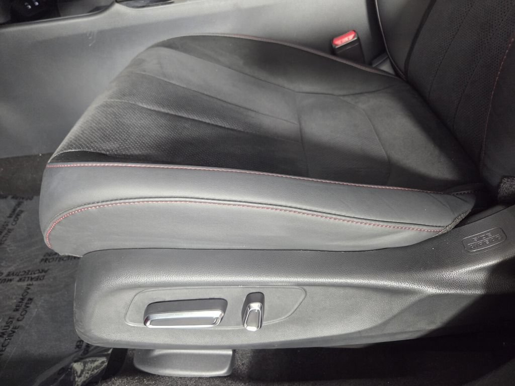 Used 2025 Acura ADX A-Spec FWD image 10