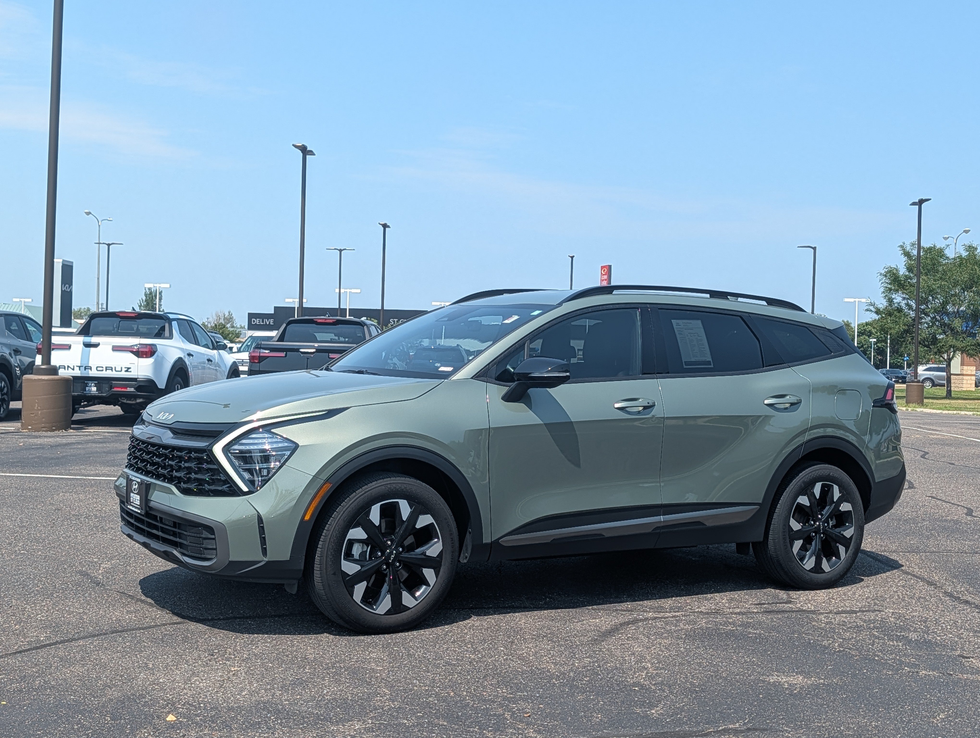 Used 2024 Kia Sportage X-Line AWD/4WD image 1