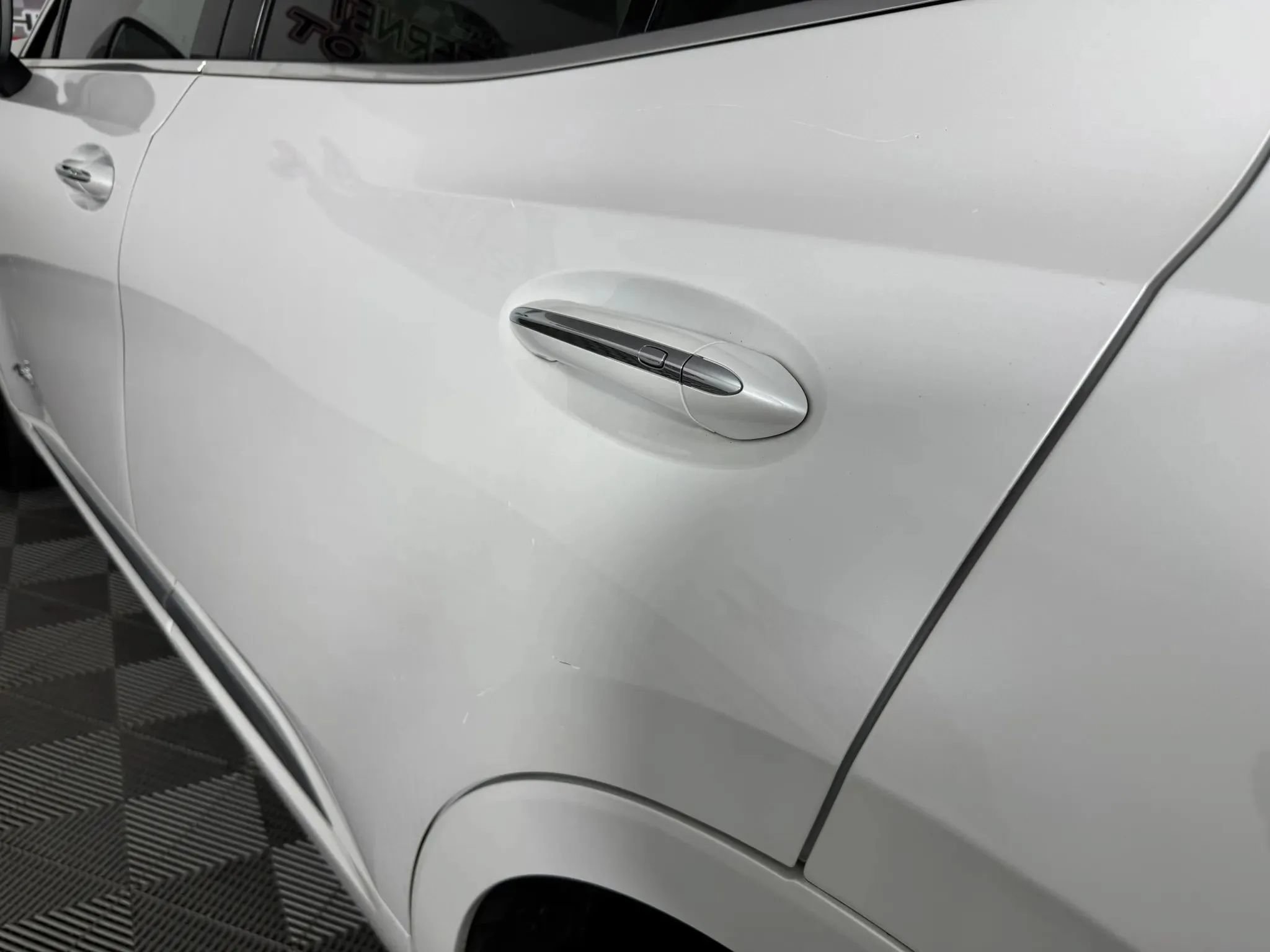 Used 2023 Buick Envision Avenir AWD/4WD image 28