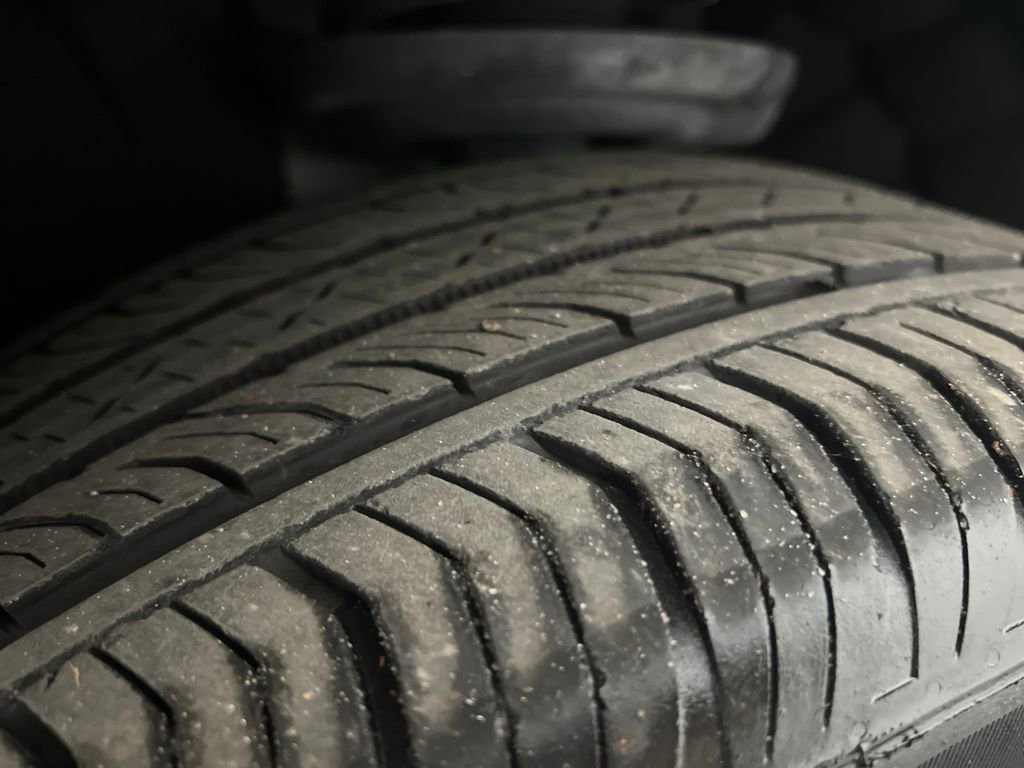 Used 2020 Cadillac XT4 Premium Luxury w/ Enhanced Visibility Package image 32