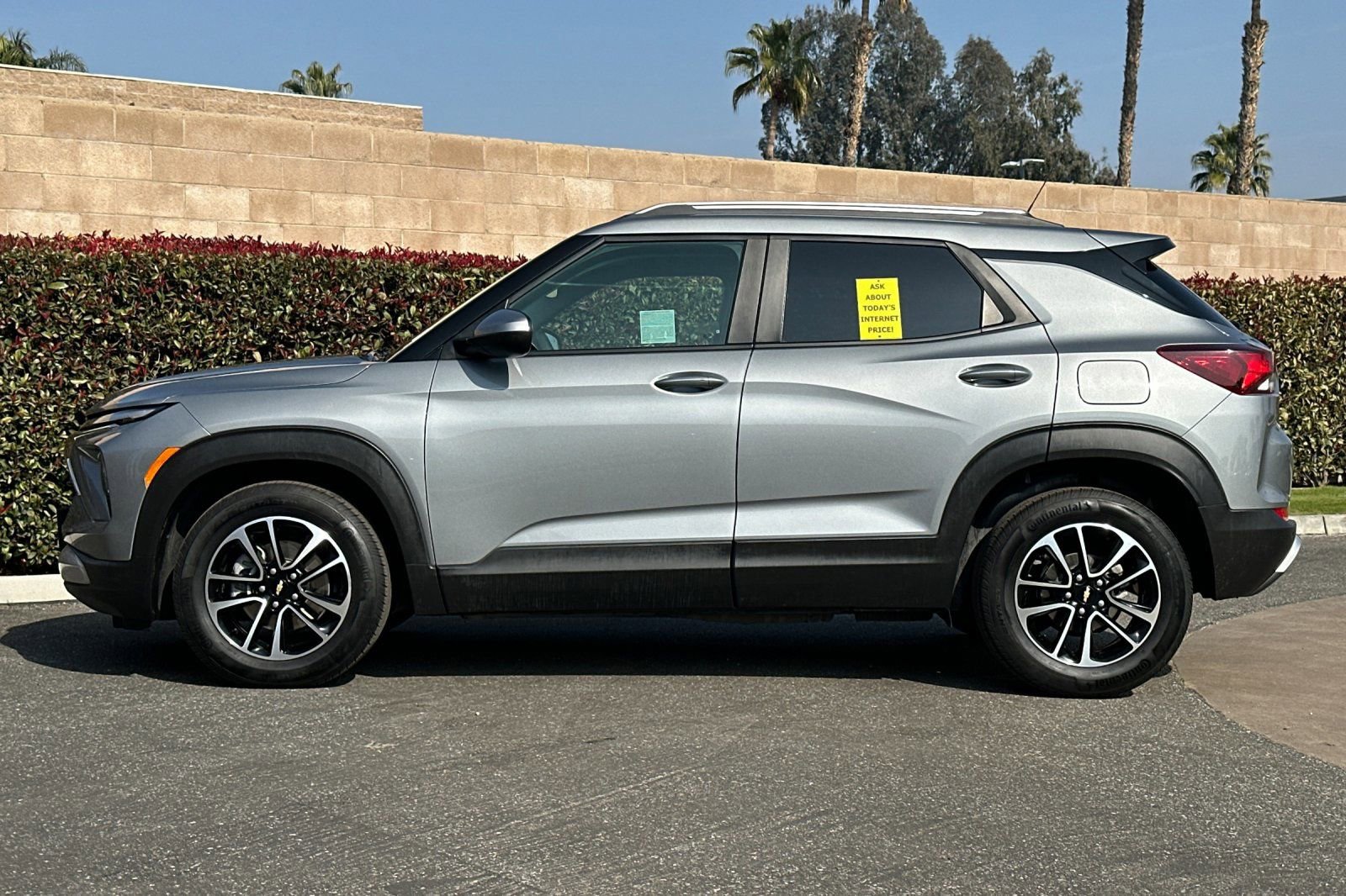 Certified 2024 Chevrolet TrailBlazer LT w/ Driver Confidence Package image 7