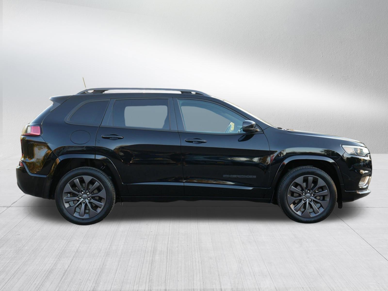 Used 2019 Jeep Cherokee High Altitude AWD/4WD image 8