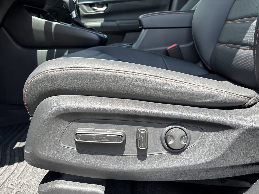 Used 2026 Honda CR-V Sport-L image 12