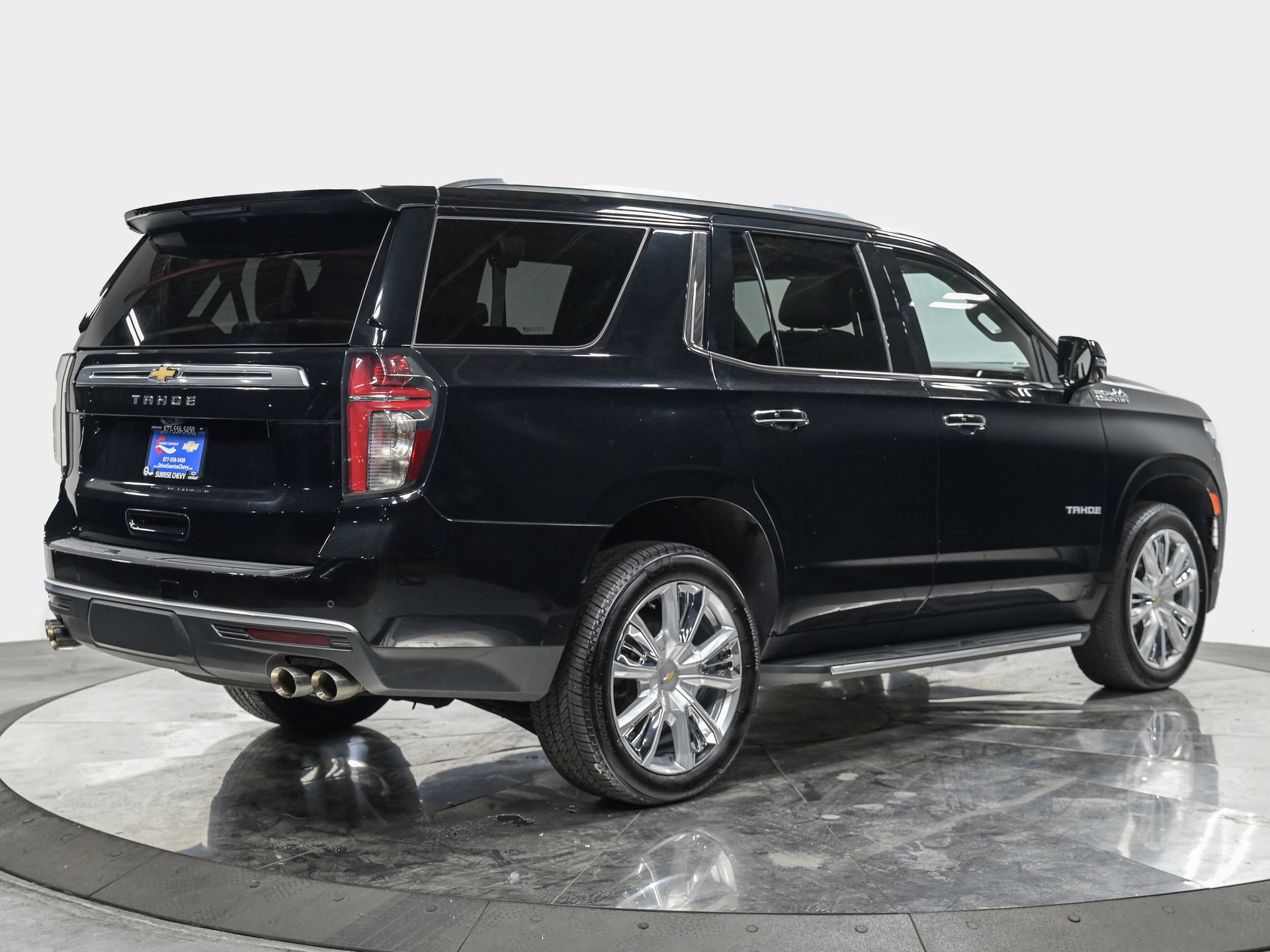 Used 2022 Chevrolet Tahoe High Country AWD/4WD image 7