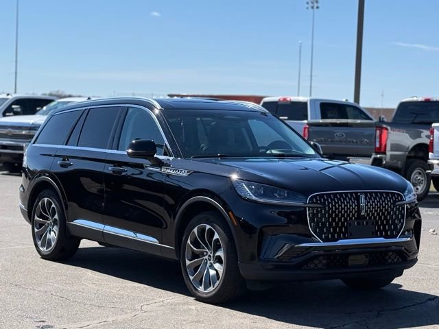 Used 2025 Lincoln Aviator Reserve w/ Illumination Package image 39