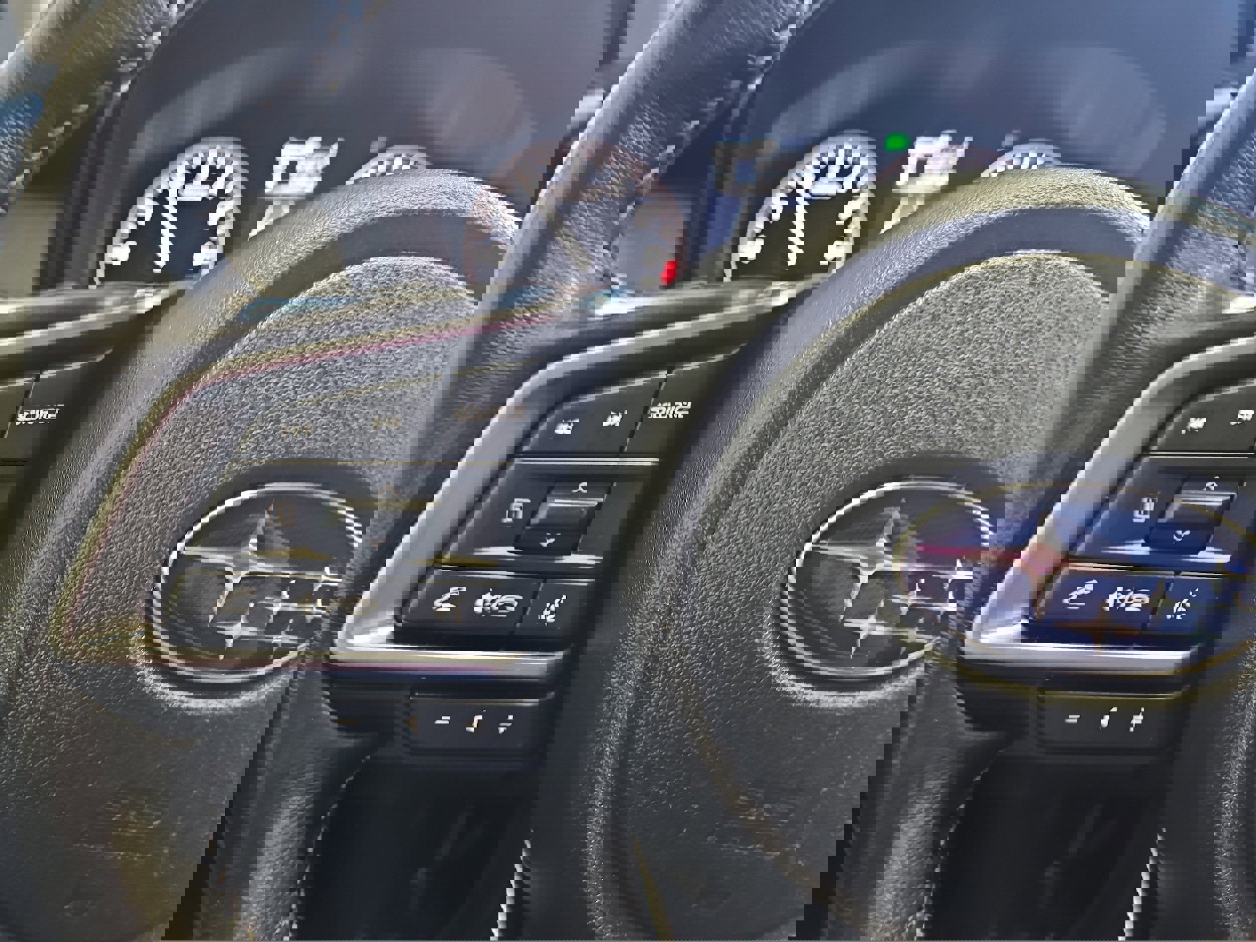 Certified 2025 Subaru Outback Premium image 15