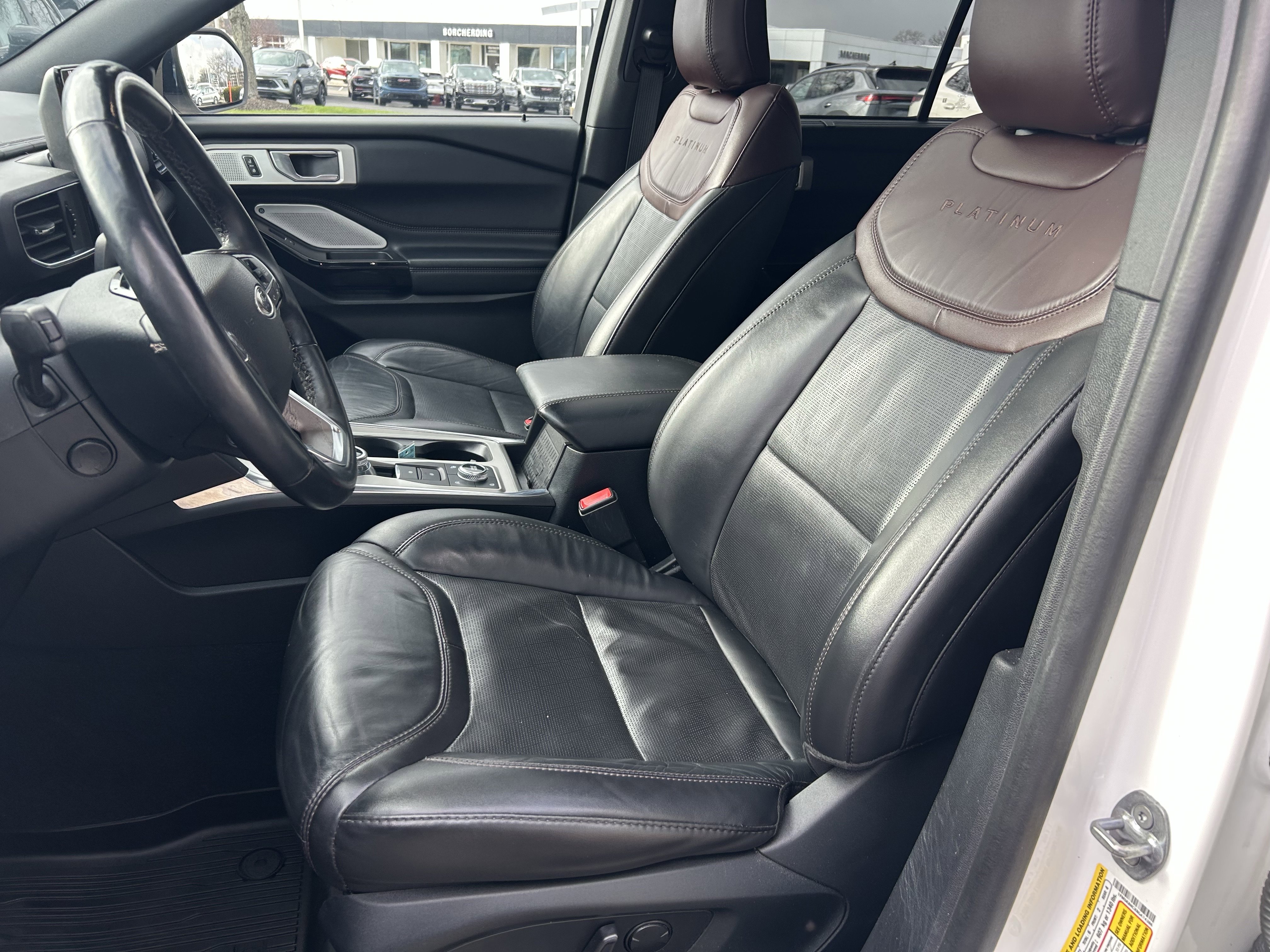 Used 2022 Ford Explorer Platinum w/ Equipment Group 601A image 22