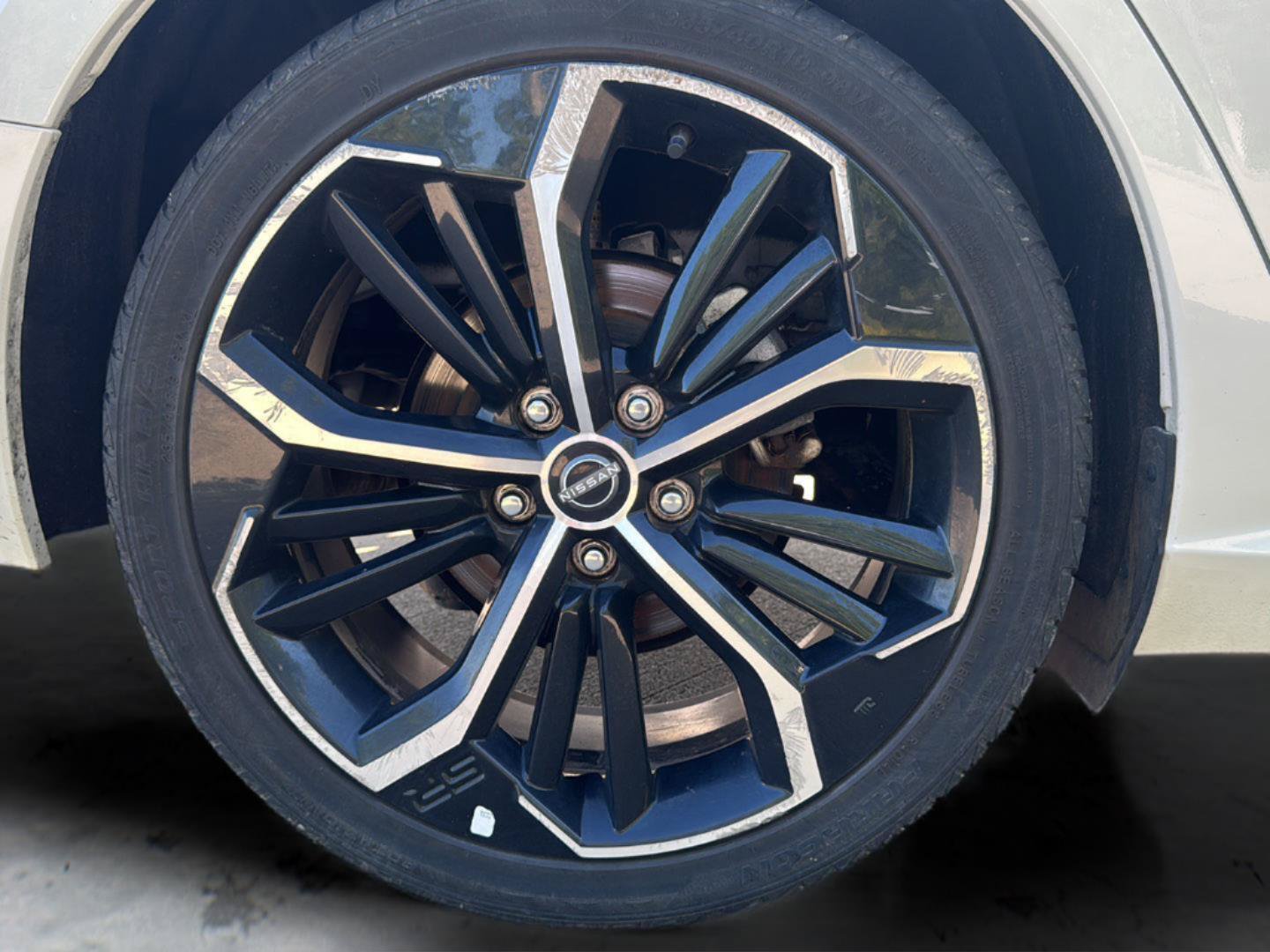 Used 2024 Nissan Altima 2.5 SR FWD image 24