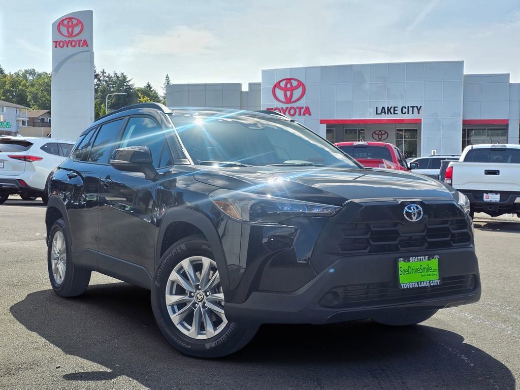 New 2026 Toyota Corolla Cross LE image 1
