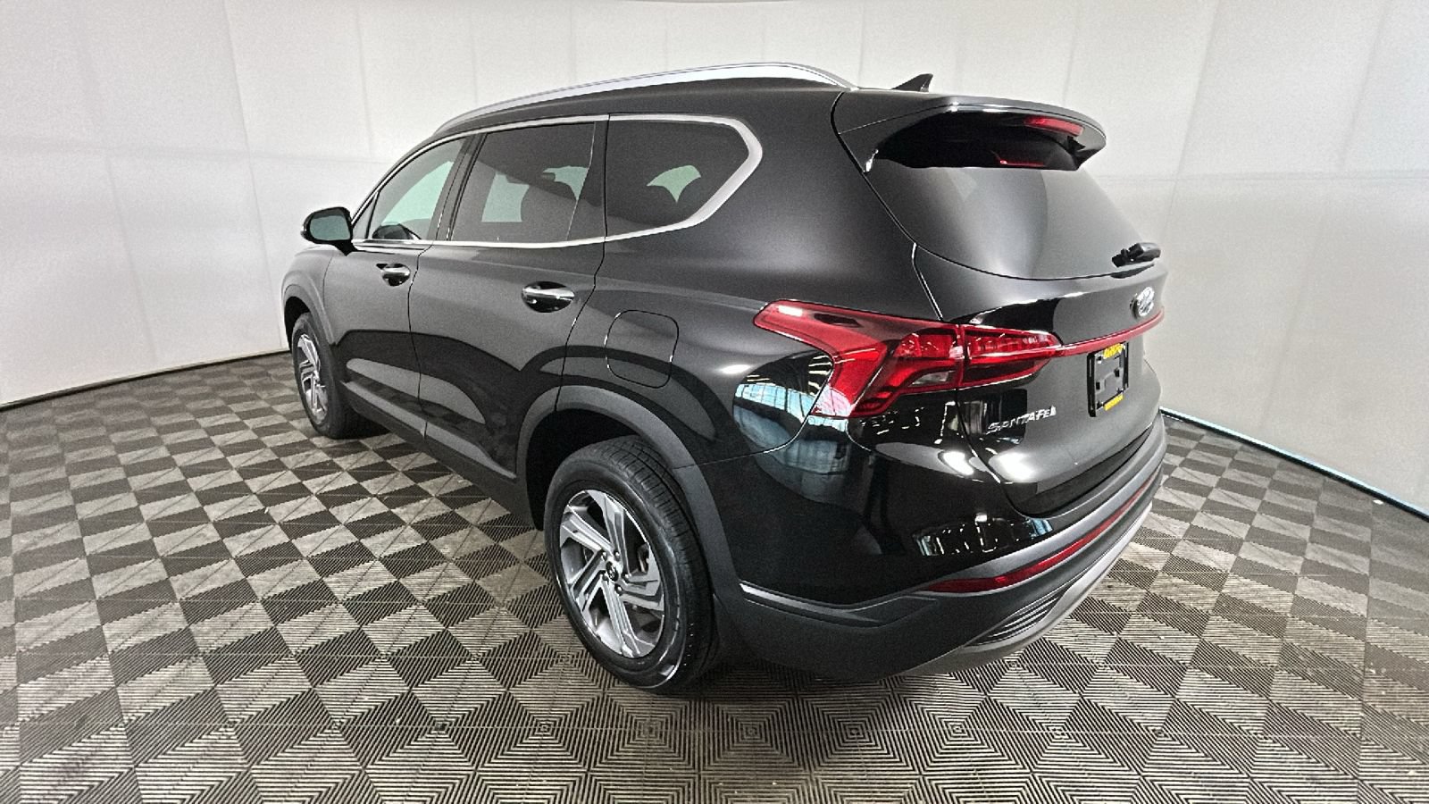 Used 2023 Hyundai Santa Fe SEL AWD/4WD image 5