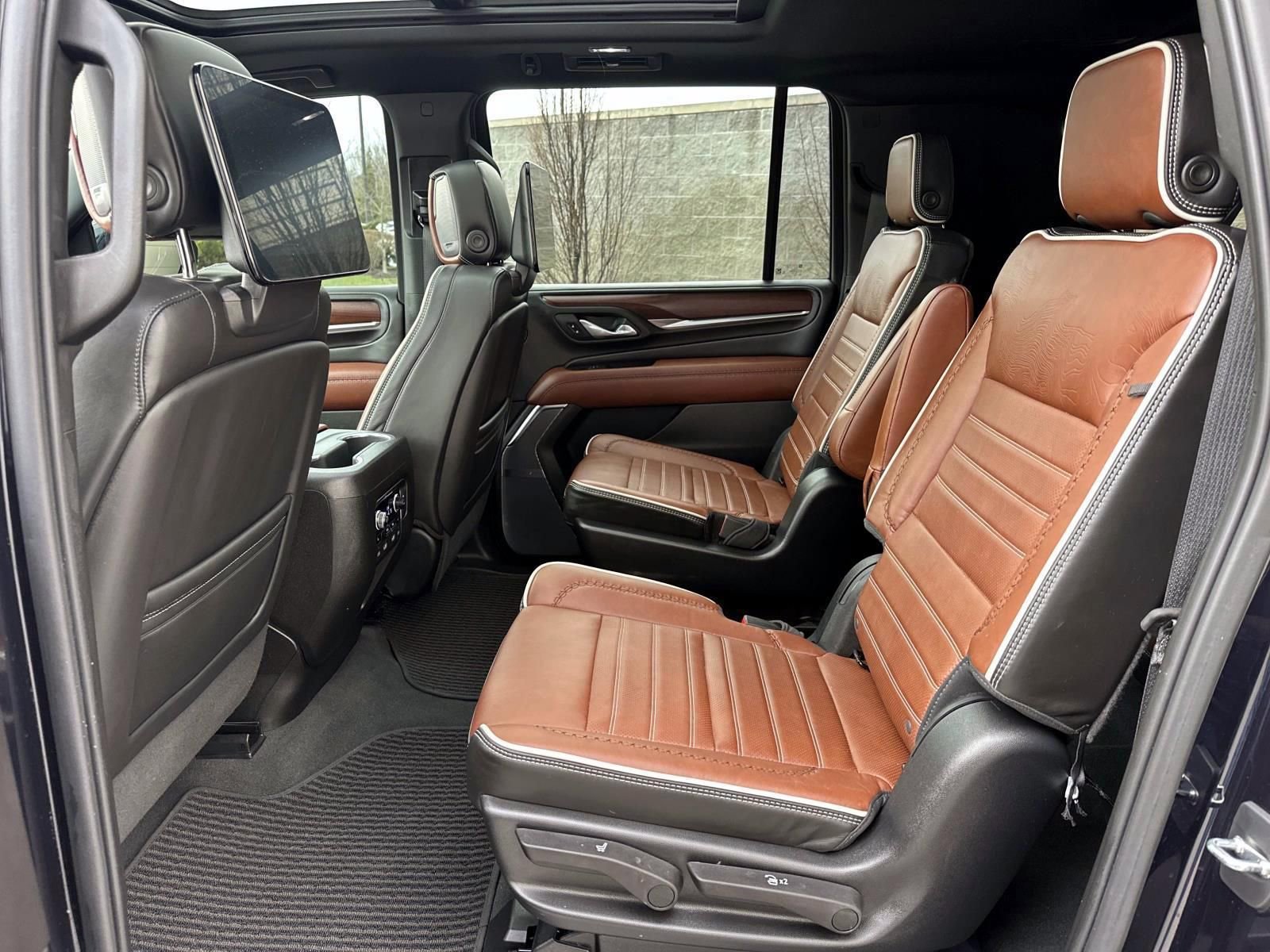 Used 2023 GMC Yukon XL Denali Ultimate image 29