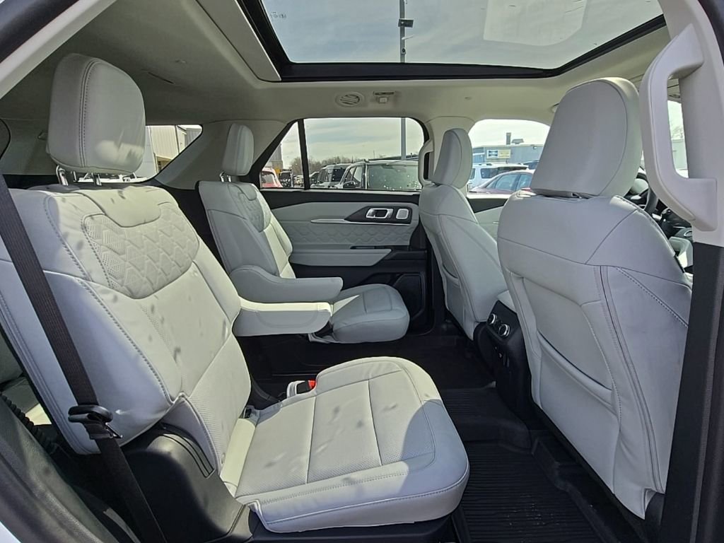 New 2026 Ford Explorer Platinum w/ LUX Leather Package image 45