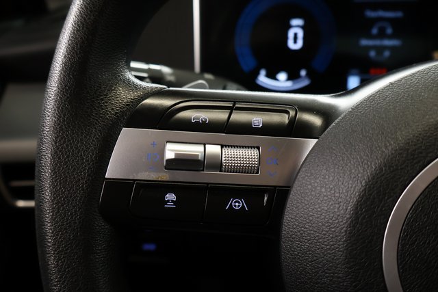 Used 2025 Hyundai Sonata SEL FWD image 17