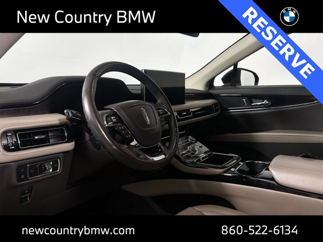 Used 2022 Lincoln Nautilus Reserve image 12