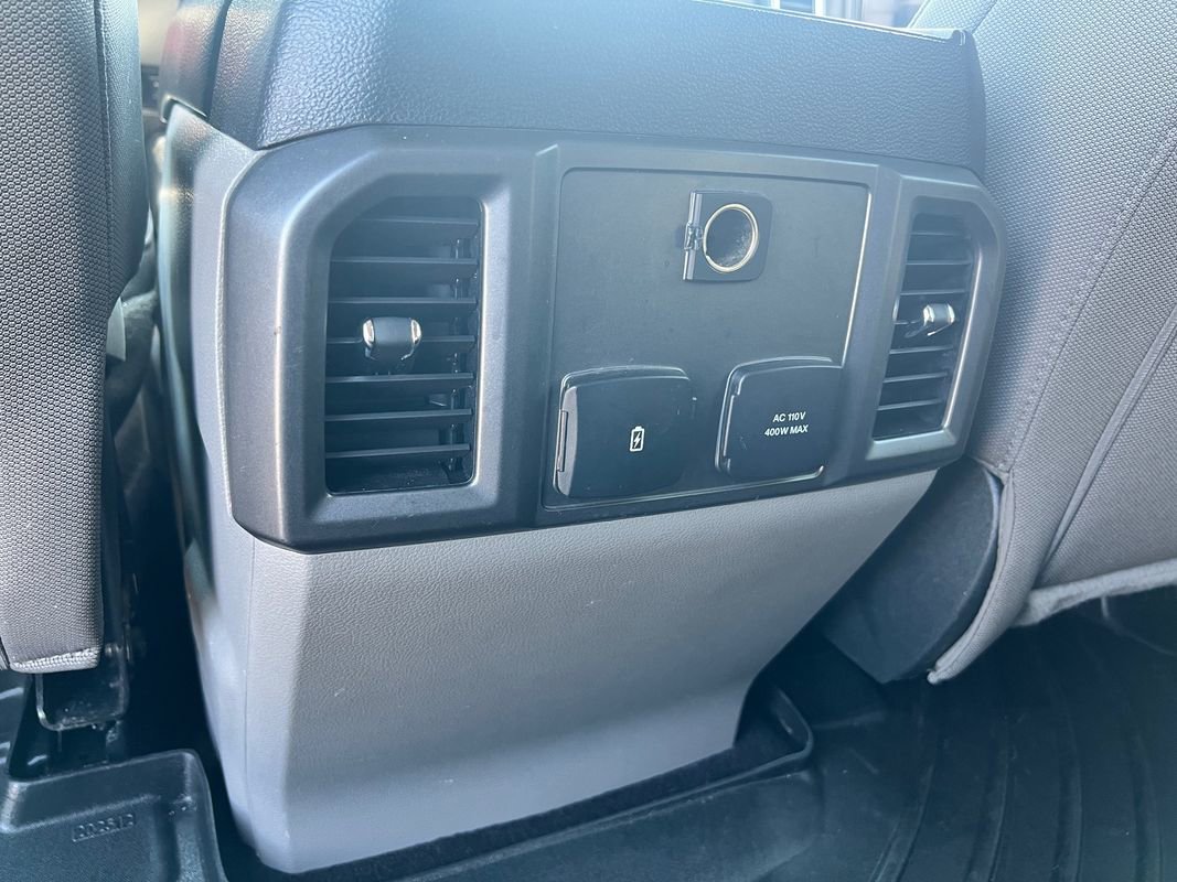 Used 2018 Ford F150 XLT w/ Equipment Group 302A Luxury image 19