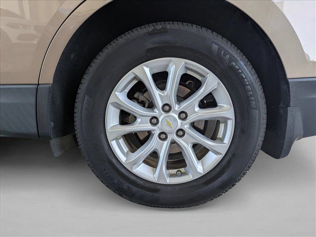 Used 2018 Chevrolet Equinox LT FWD image 13