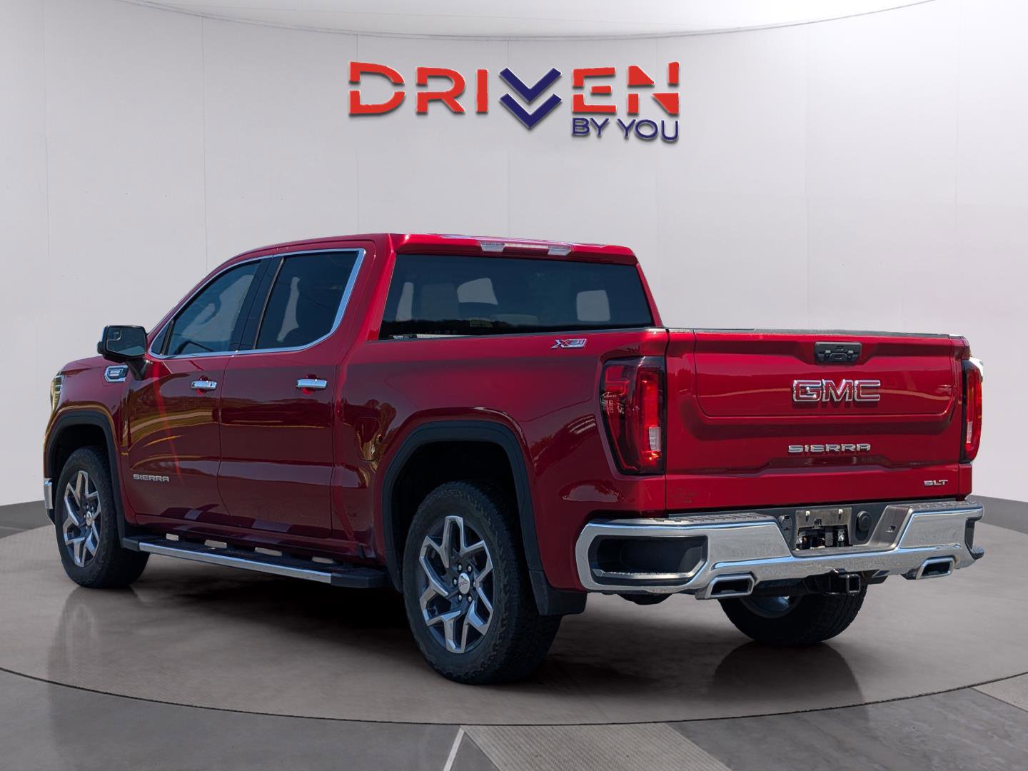 Used 2024 GMC Sierra 1500 SLT w/ SLT Premium Package AWD/4WD image 3