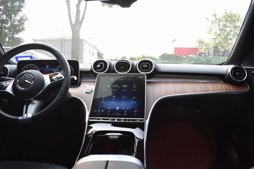 Used 2024 Mercedes-Benz C 300 4MATIC Sedan image 33