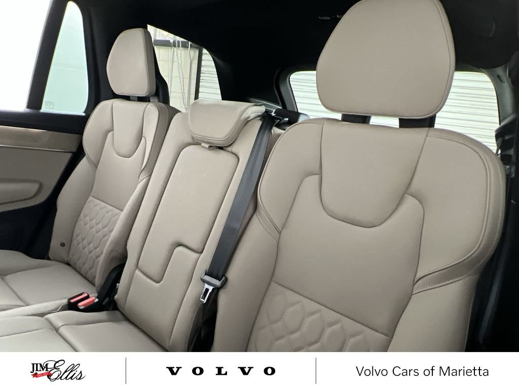 New 2026 Volvo XC90 B6 Plus w/ Protection Package Premier image 24