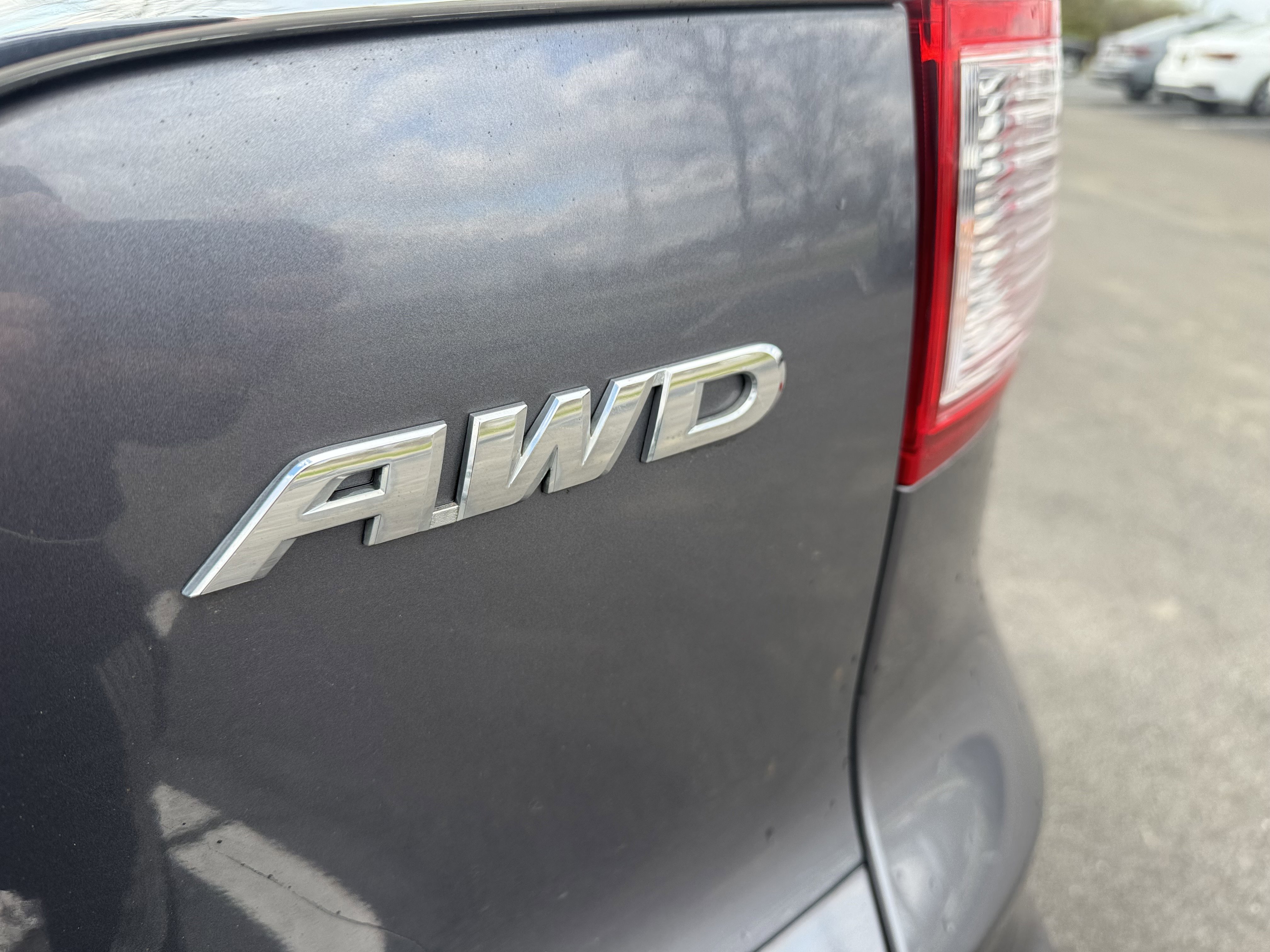 Used 2015 Honda CR-V LX image 20