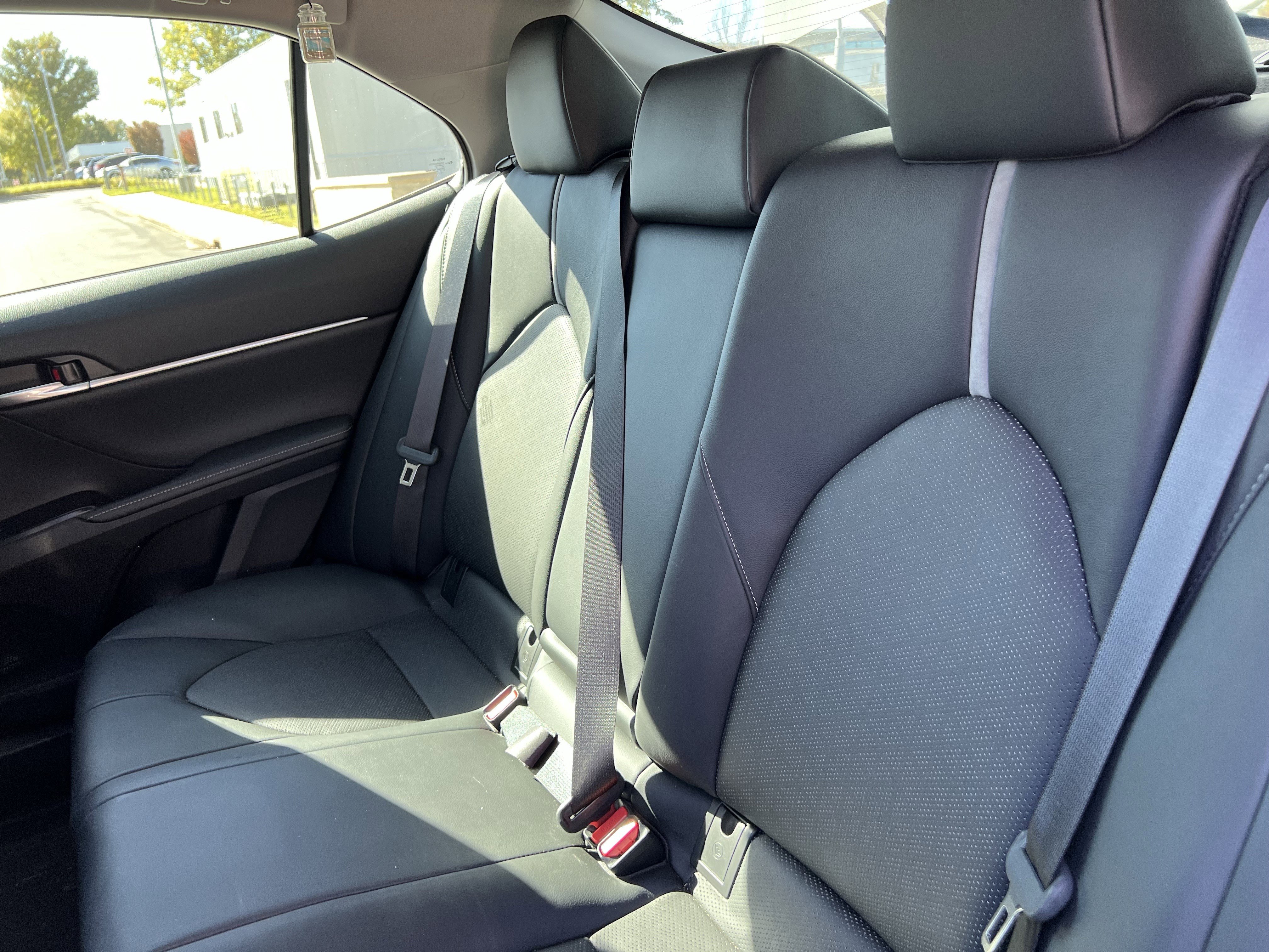 Used 2020 Toyota Camry XSE image 33