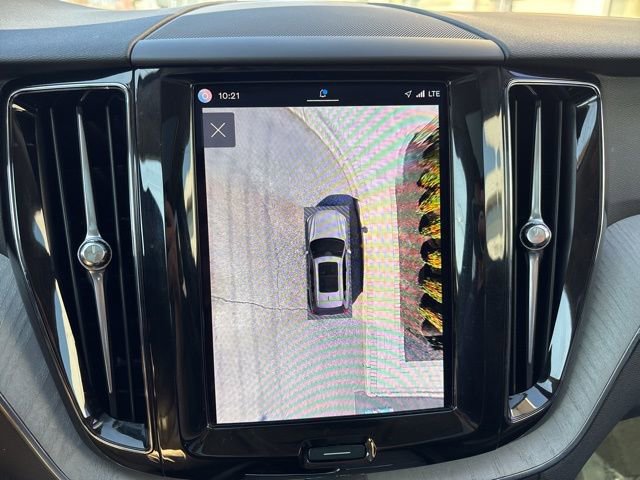 Used 2025 Volvo XC60 B5 Plus AWD/4WD image 25