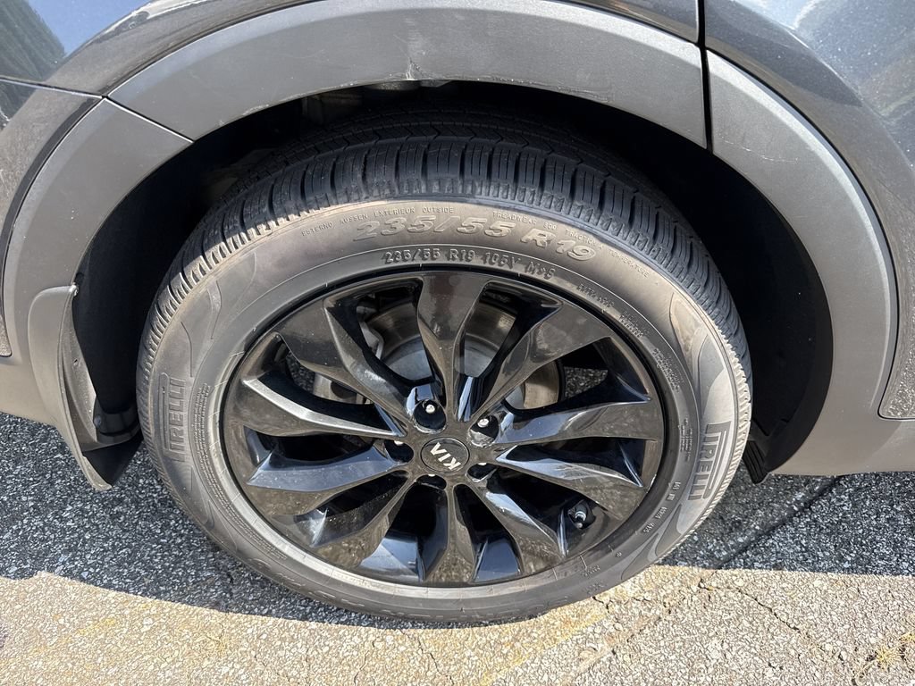 Used 2020 Kia Sorento S FWD image 17