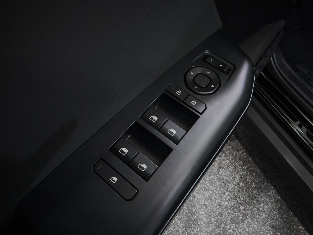 Used 2025 Kia K4 LX image 22