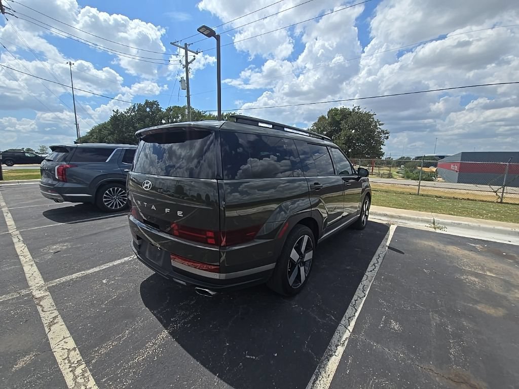 Used 2024 Hyundai Santa Fe Limited FWD image 6