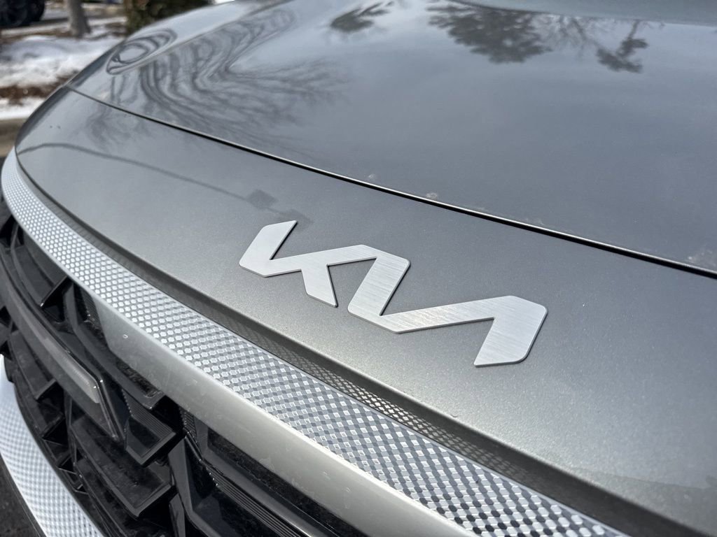 New 2026 Kia Seltos S image 3