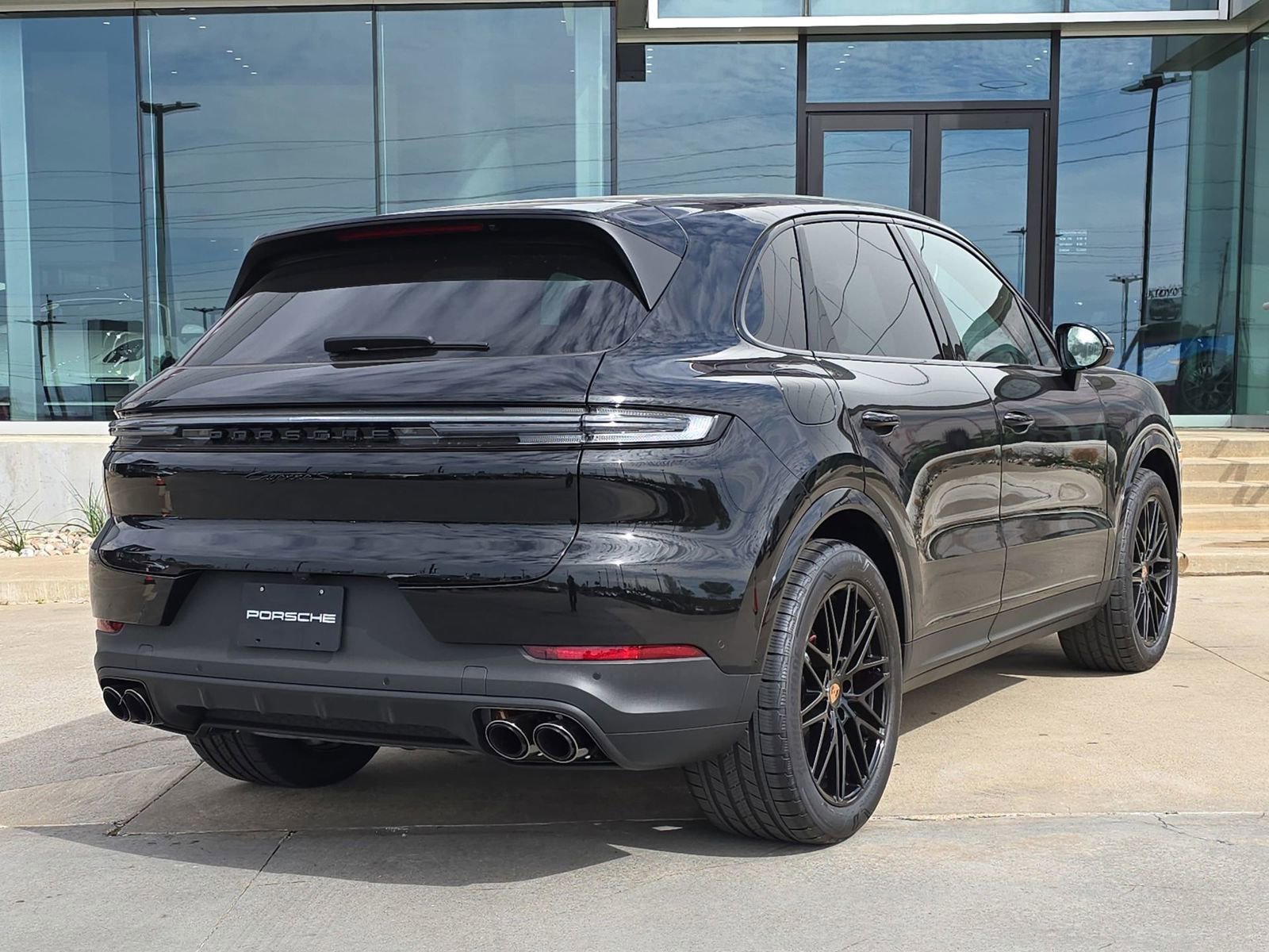 New 2026 Porsche Cayenne S image 7