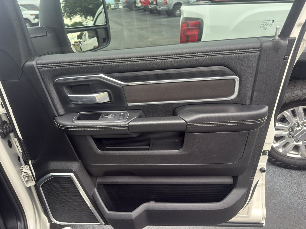 Used 2023 RAM 2500 Laramie AWD/4WD image 19